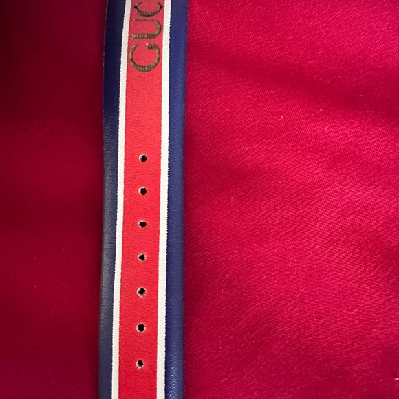 GUCCI G-Timeless Dial blue,red and white  Strap new - Picture 4 of 17